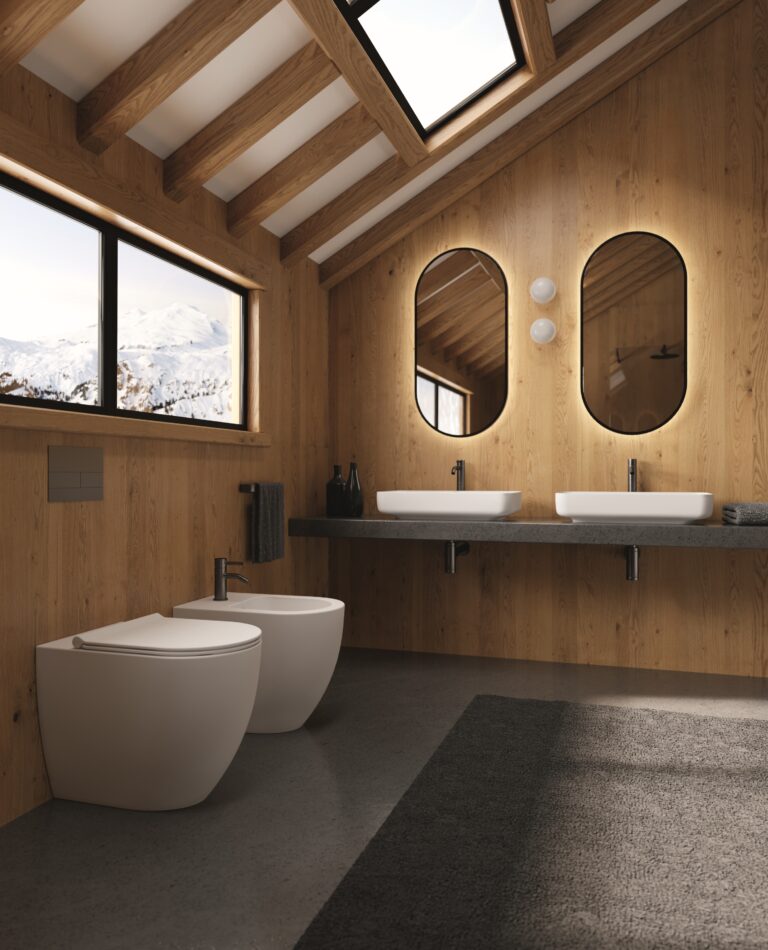 Koupelna s dřevěným obložením, umyvadla na desce Alice Ceramica, designové WC a bidet na postavení ALICE CERAMICA