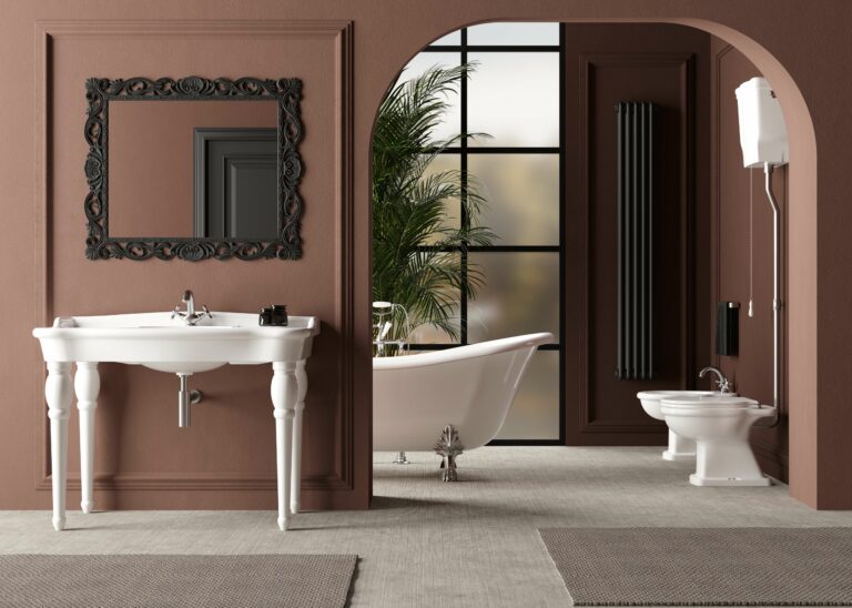 Koupelna v klasickém stylu, umyvadlo na konzolích, vana a chromové lví nohy od výrobce Alice Ceramica